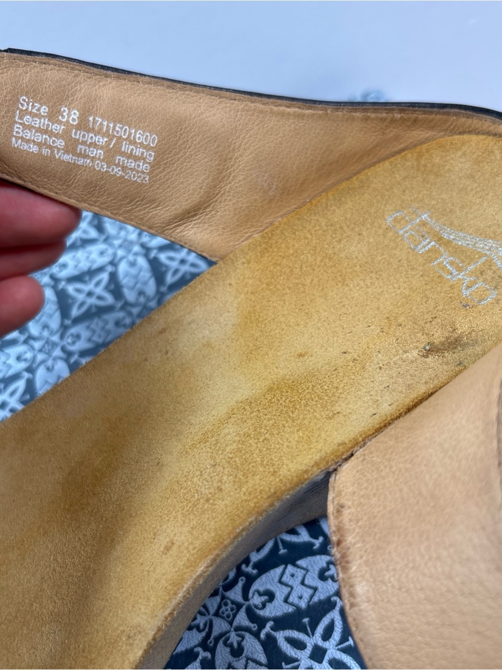Dansko Tanya Women’s Casual Sandals, Size 38/7.5-8, Burnished Leather Black - Picture 13 of 16